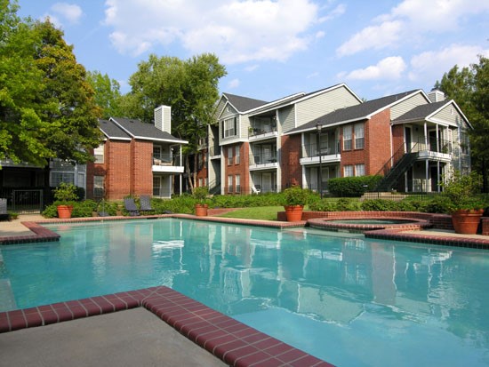 Willows at Wright Island Apartments Pool
